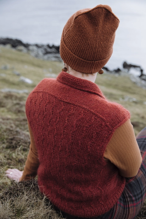 GudrunJohnston_ShetlandShades_LittleWave2.jpg